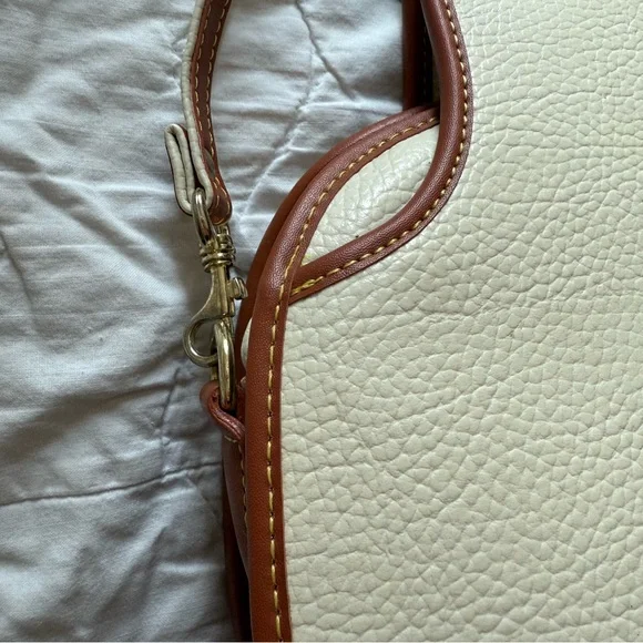 Carina INTL Inc Cream and Orange Waterproof Leather Crossbody Purse - Picture 3 of 9